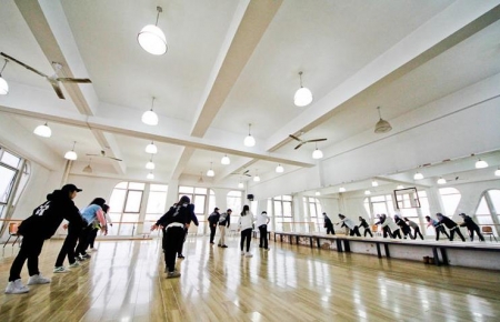 舞蹈排练厅